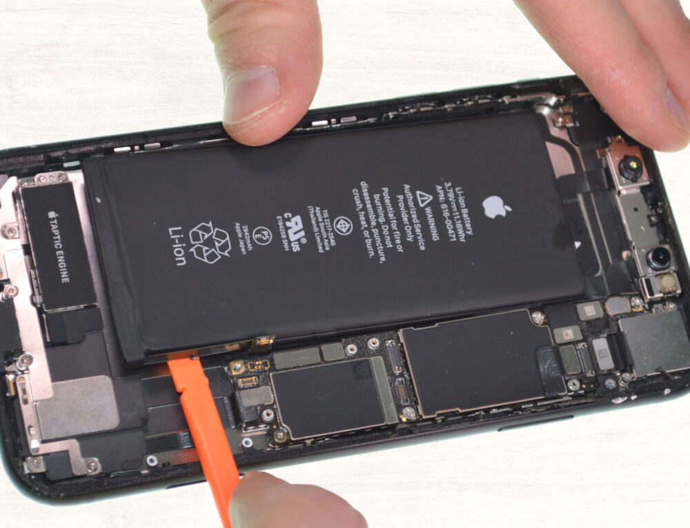 Votre iPhone redémarre en boucle sur la pomme ? Voilà les solutions